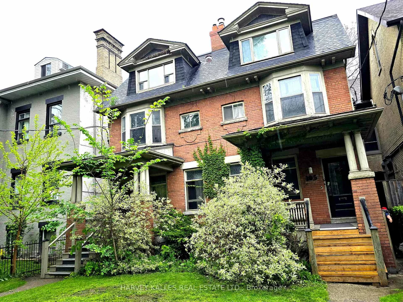 105, Pembroke, Moss Park, Toronto