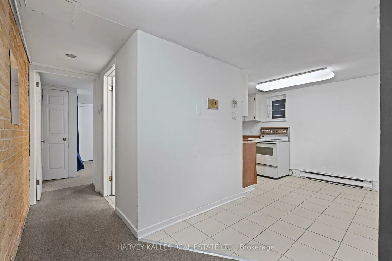 105, Pembroke, Moss Park, Toronto