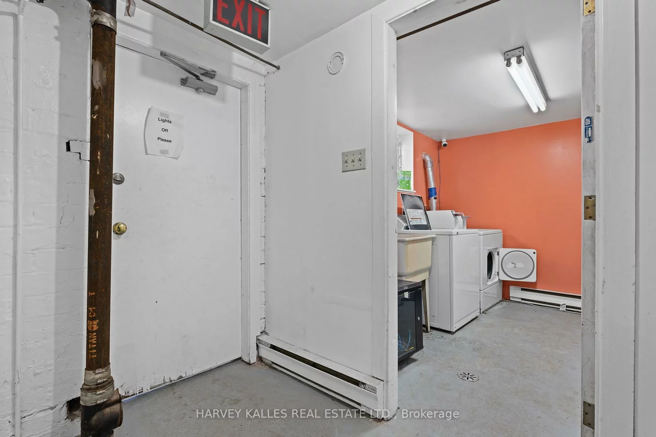 105, Pembroke, Moss Park, Toronto