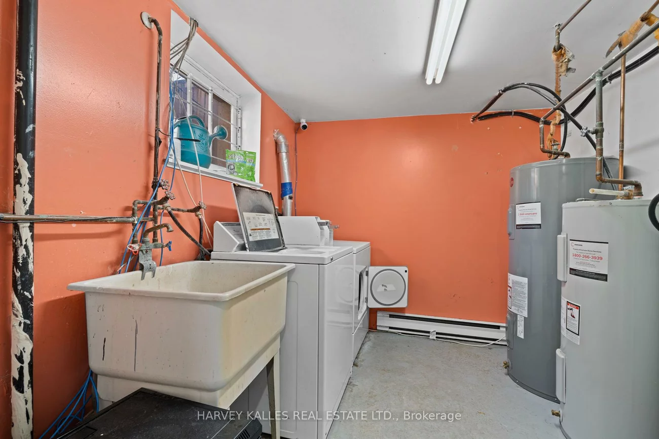 105, Pembroke, Moss Park, Toronto