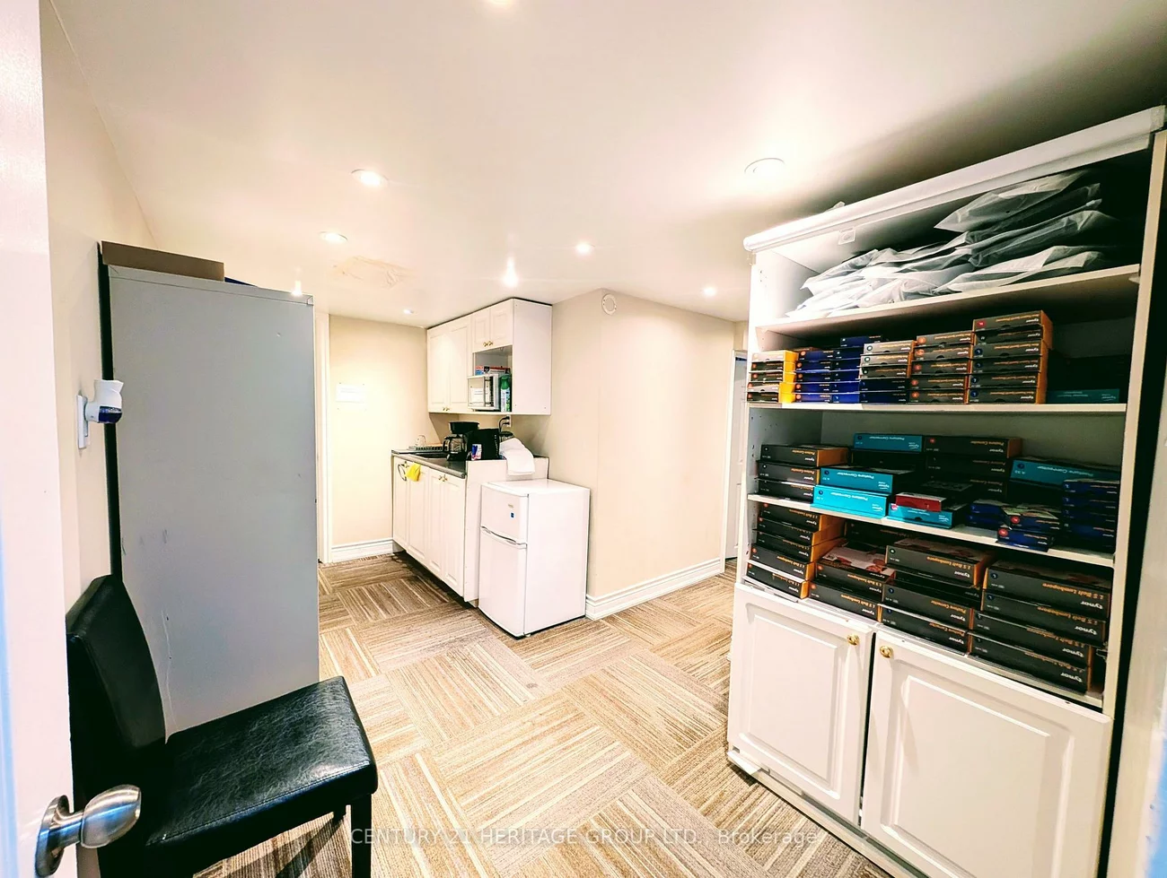 115, Sheppard, Lansing-Westgate, Toronto