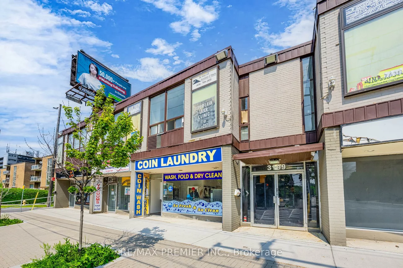 3201, Bathurst, Bedford Park-Nortown, Toronto