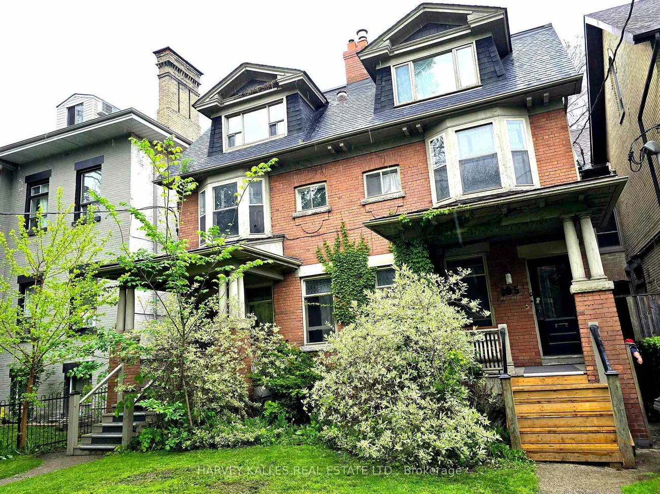 107, Pembroke, Moss Park, Toronto