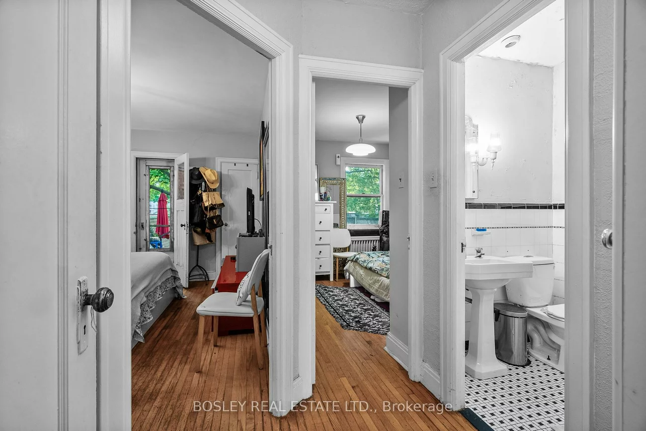 355-357, Roehampton, Mount Pleasant East, Toronto