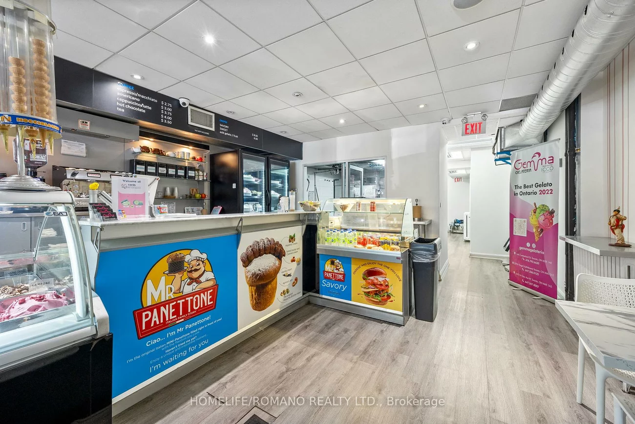 2076, Yonge, Yonge-Eglinton, Toronto