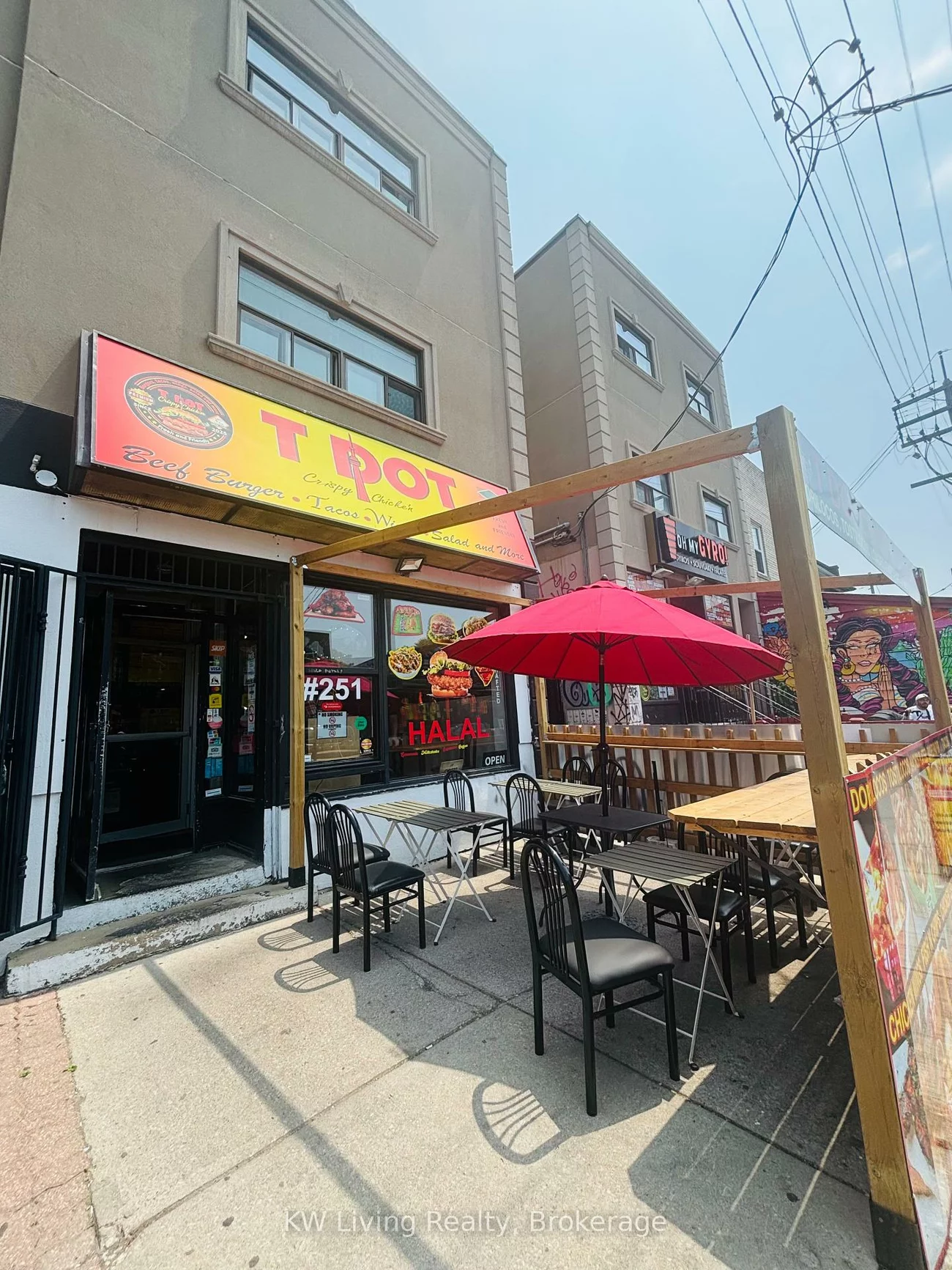 251, Augusta, Kensington-Chinatown, Toronto