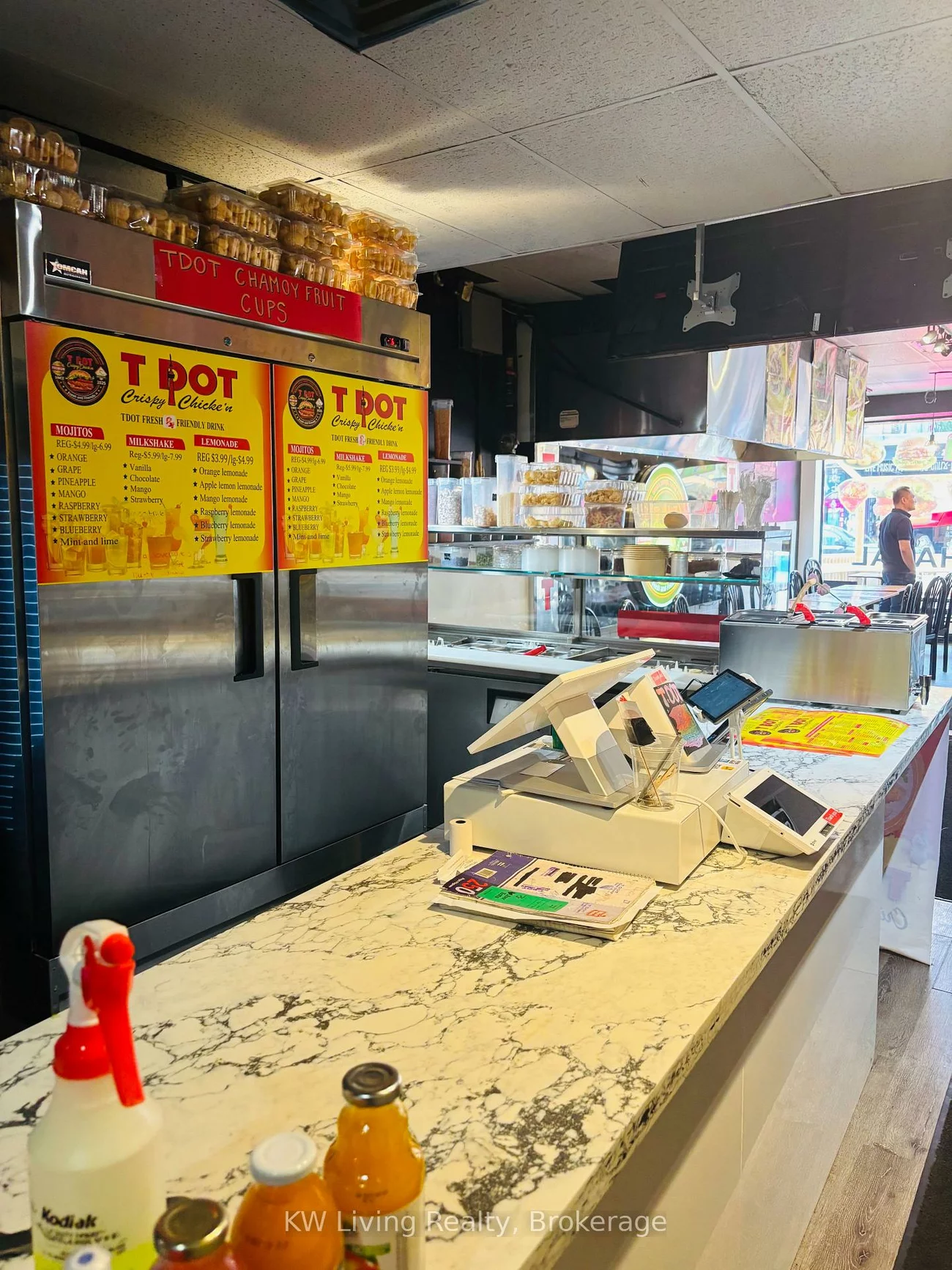 251, Augusta, Kensington-Chinatown, Toronto