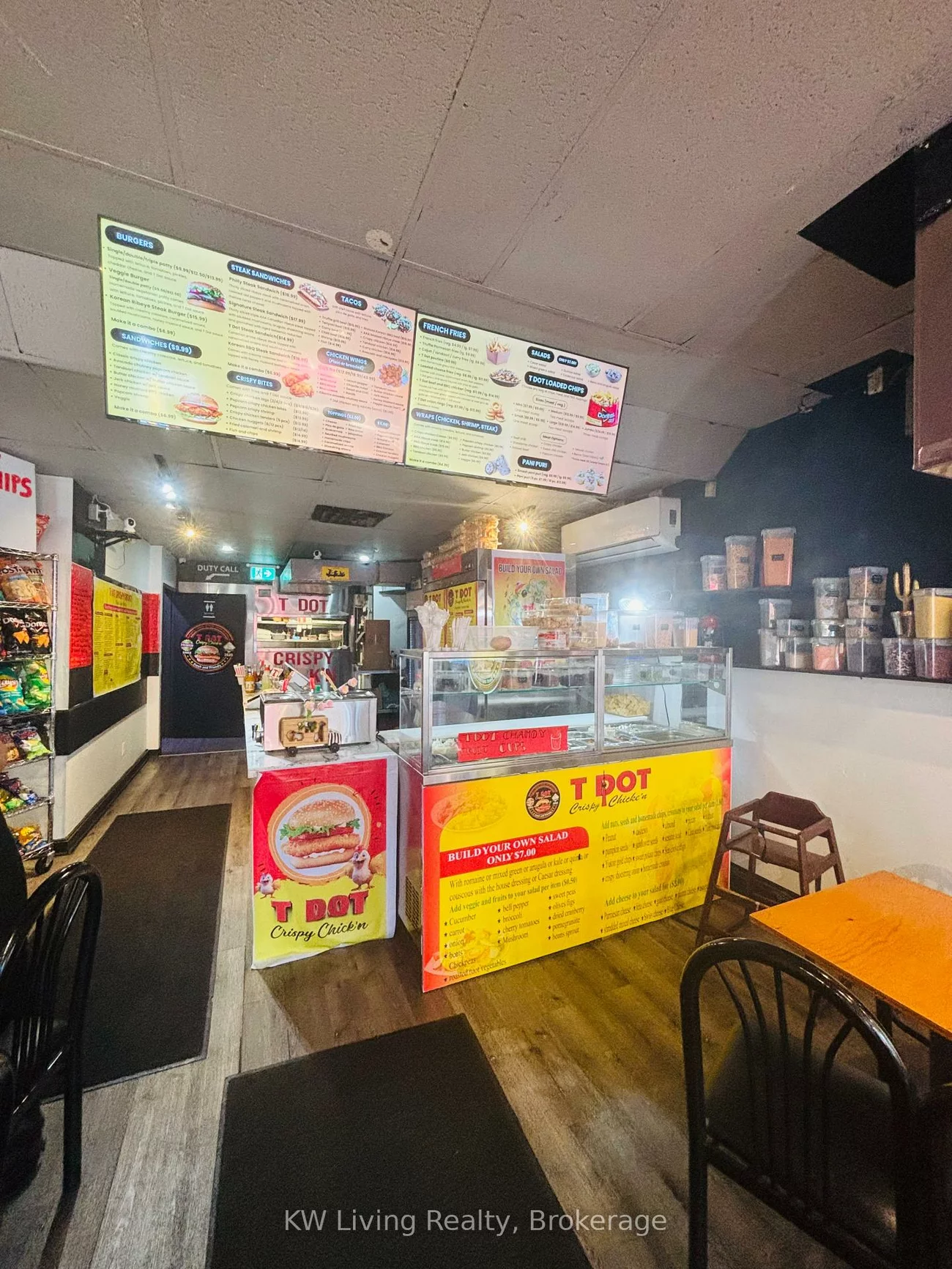 251, Augusta, Kensington-Chinatown, Toronto