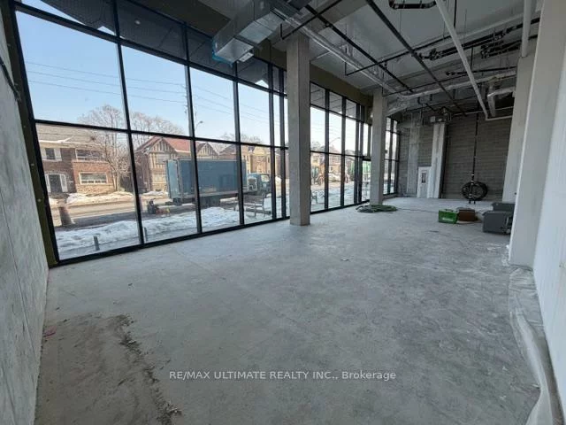1728, Bayview, Leaside, Toronto