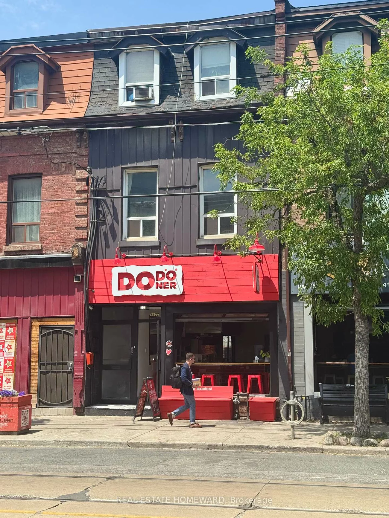 1132, Queen, Little Portugal, Toronto