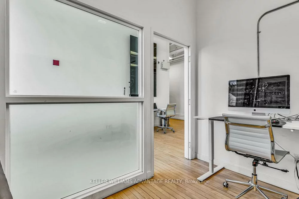 180, Shaw, Trinity-Bellwoods, Toronto