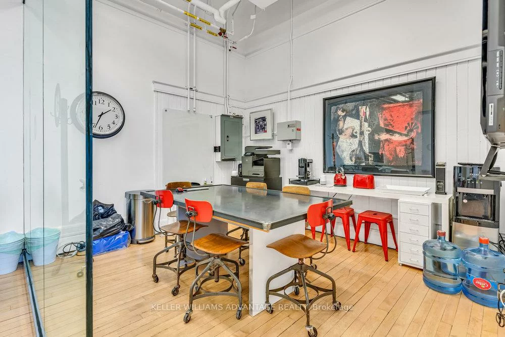 180, Shaw, Trinity-Bellwoods, Toronto