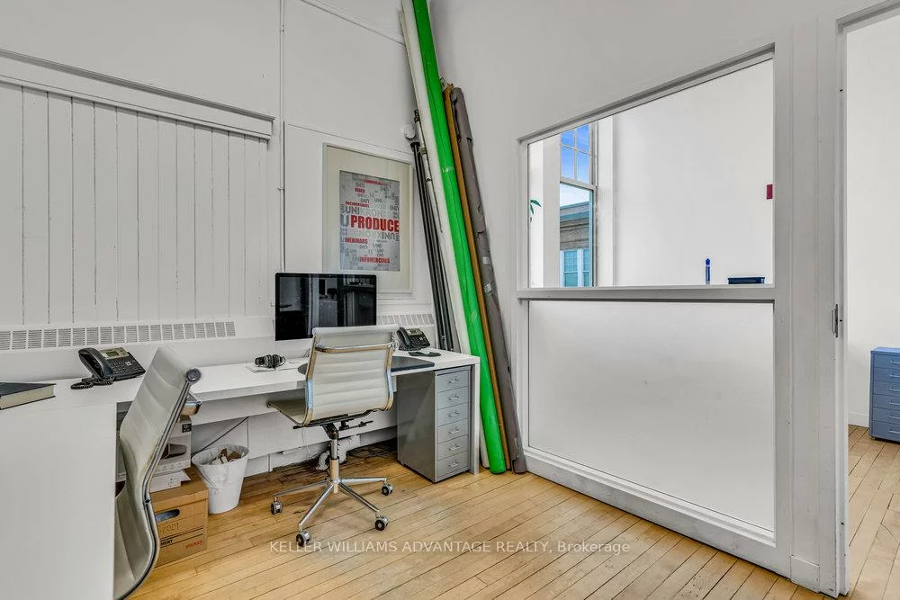 180, Shaw, Trinity-Bellwoods, Toronto