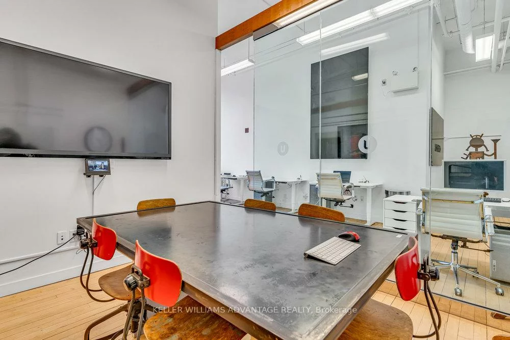 180, Shaw, Trinity-Bellwoods, Toronto