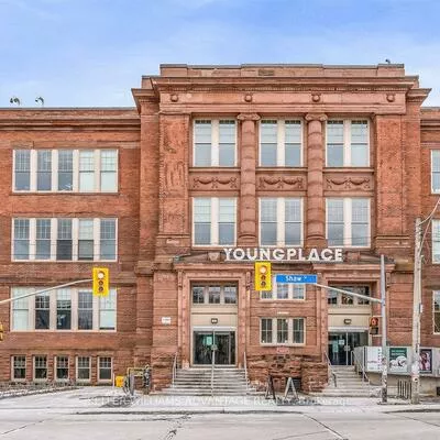 180, Shaw, Trinity-Bellwoods, Toronto