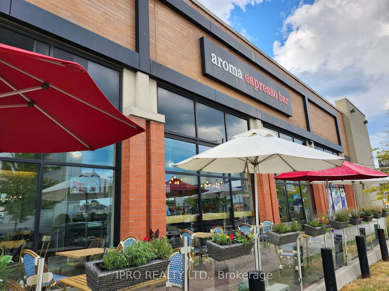 85, Laird, Leaside, Toronto