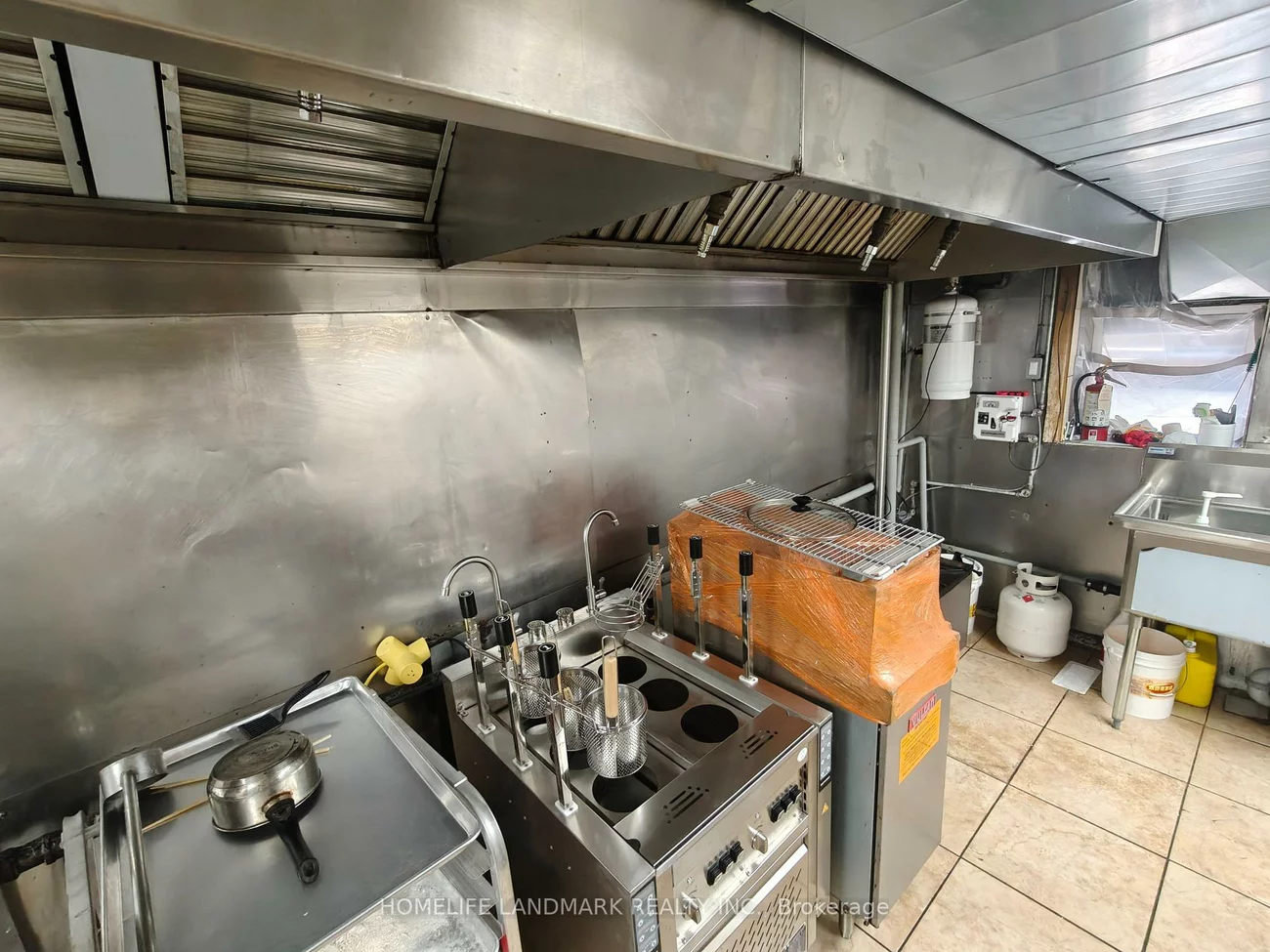 5372, Yonge, Willowdale West, Toronto
