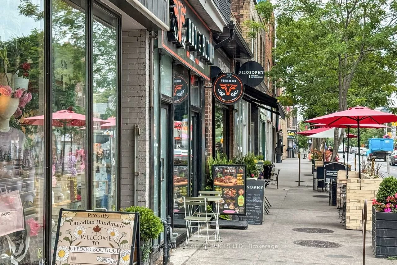 914, Bloor, Palmerston-Little Italy, Toronto