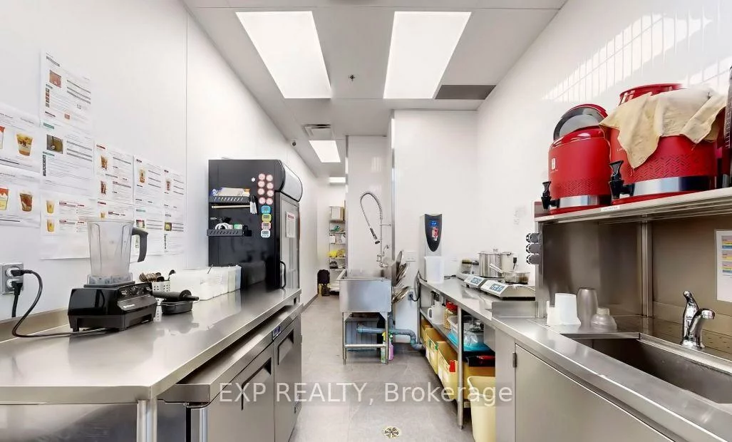 81, St Clair, Rosedale-Moore Park, Toronto