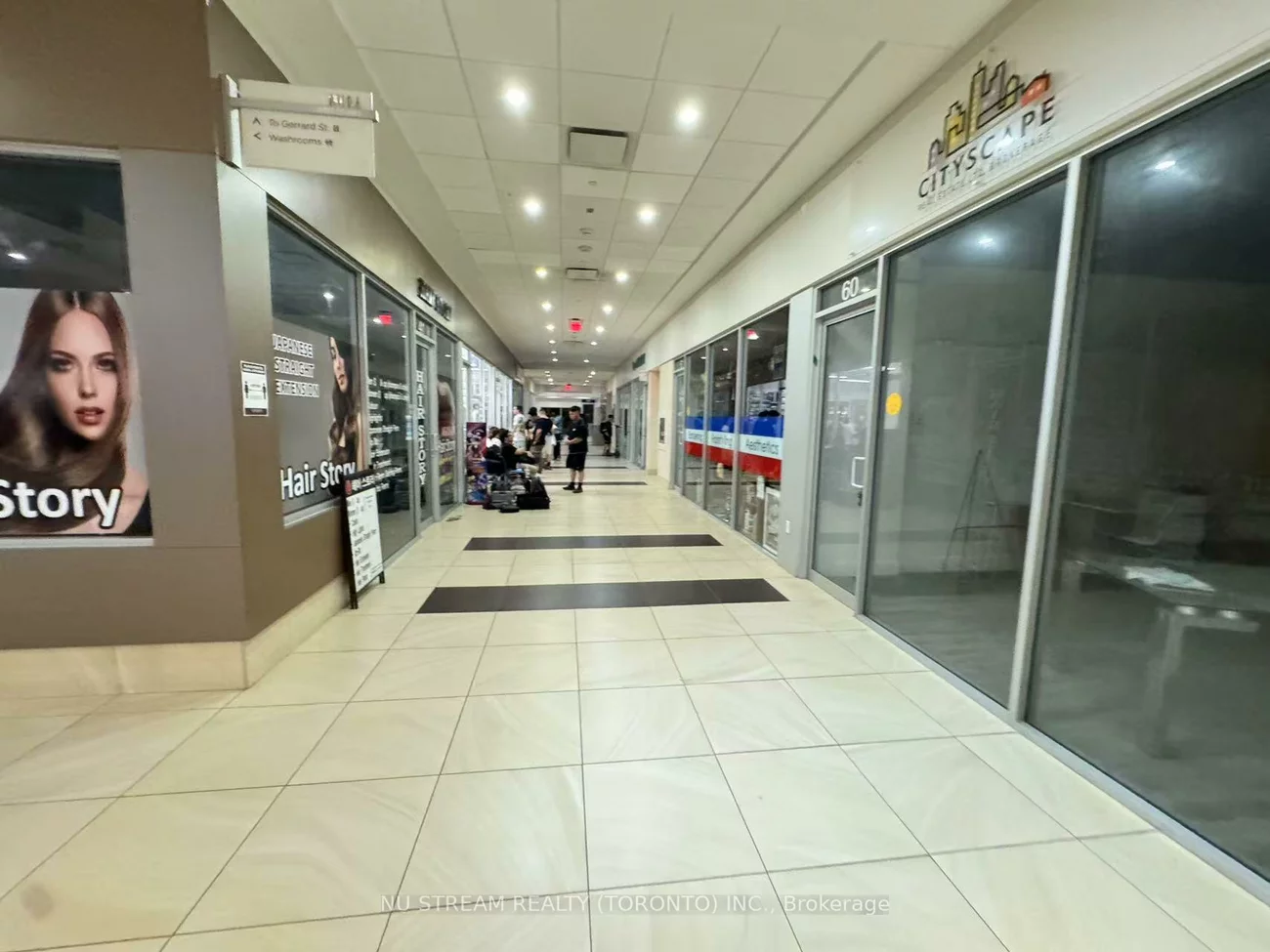384, Yonge, Bay Street Corridor, Toronto