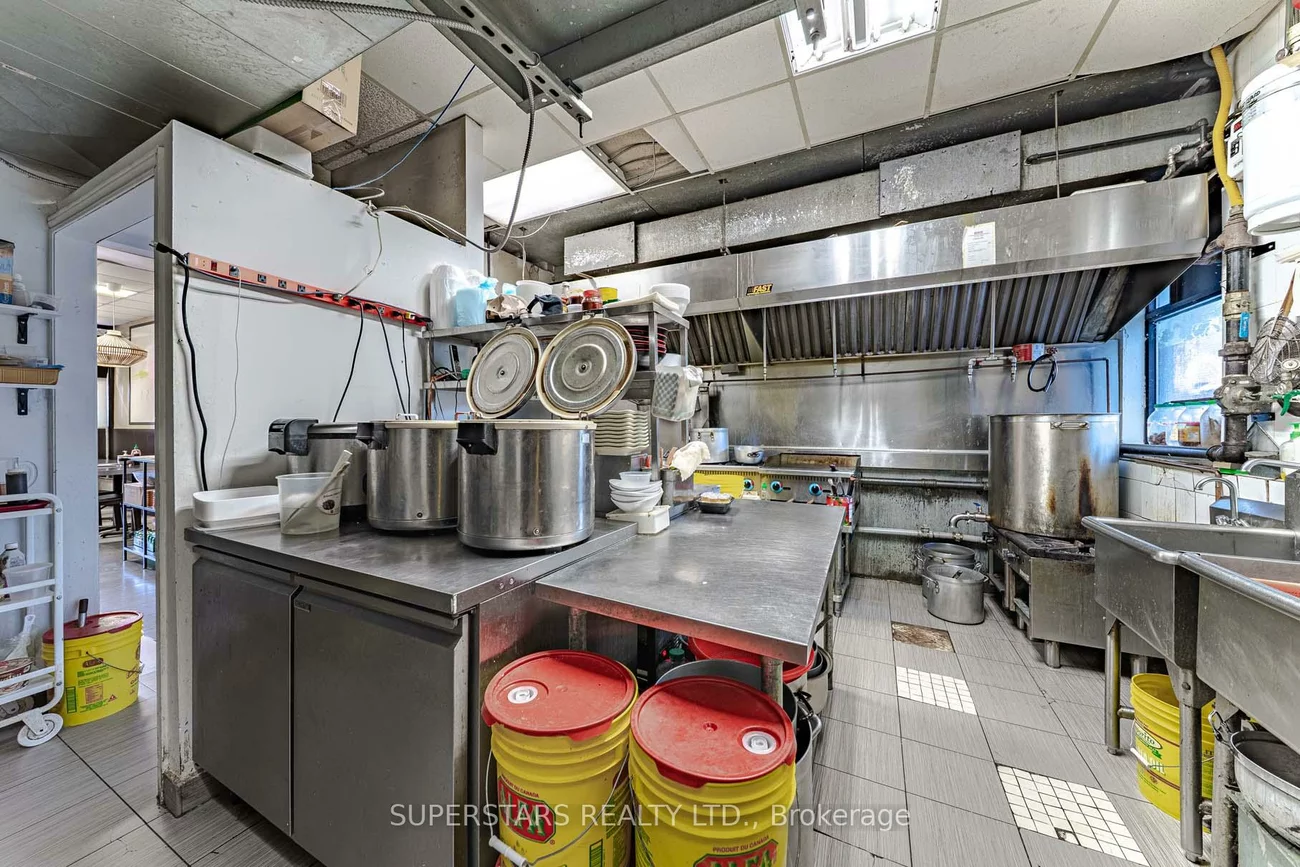 5443, Yonge, Willowdale East, Toronto