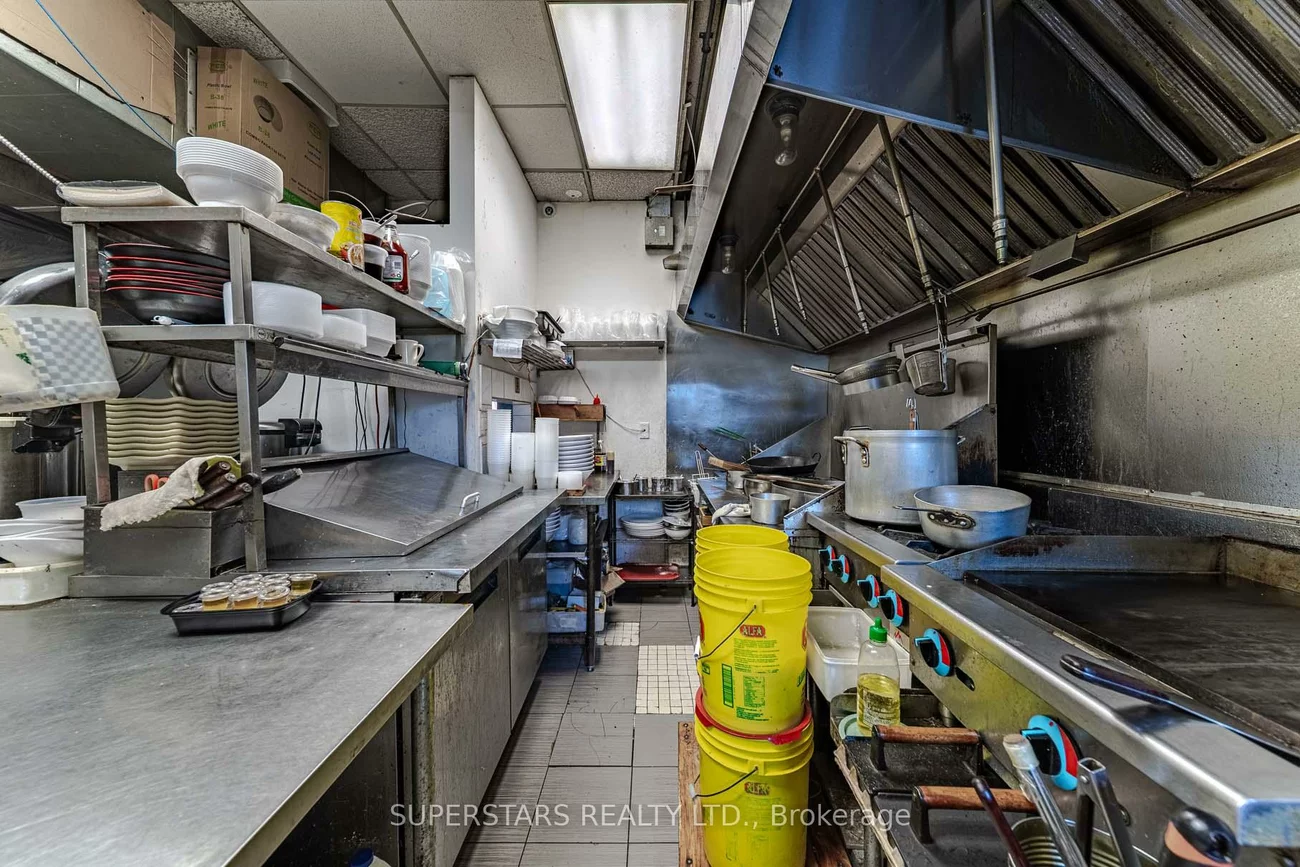 5443, Yonge, Willowdale East, Toronto