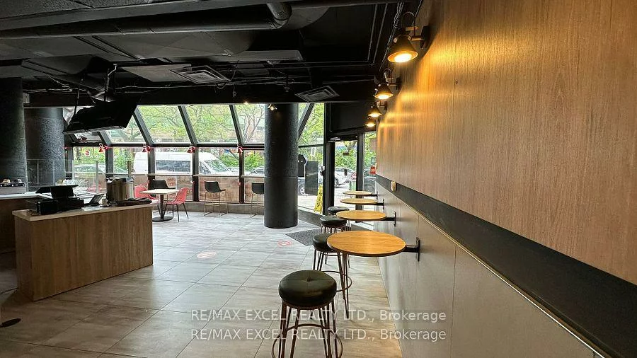 35, St Joseph, Bay Street Corridor, Toronto