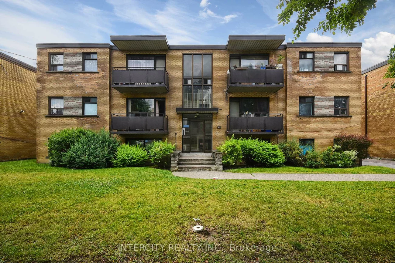 415, Wilson, Clanton Park, Toronto