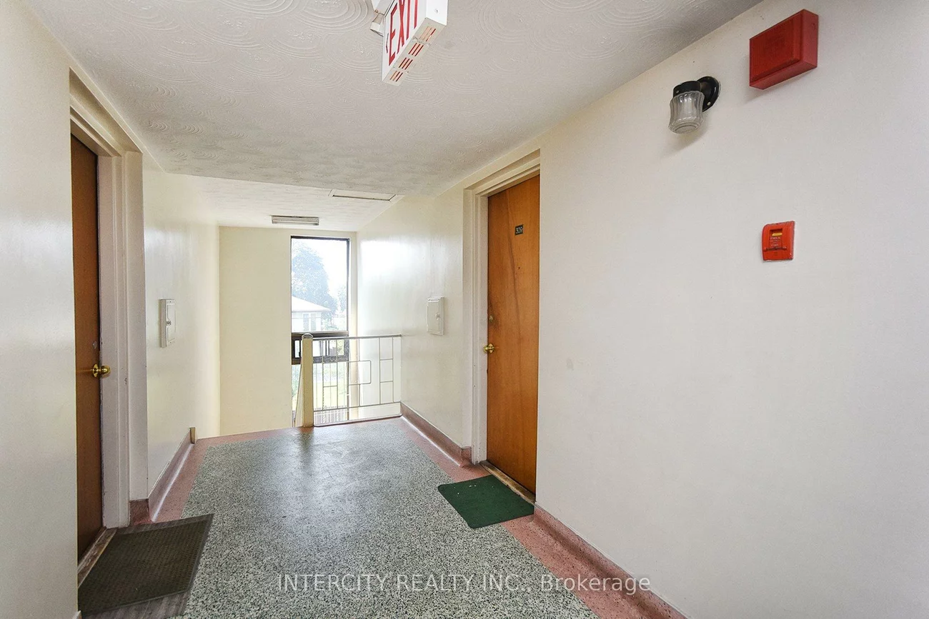 415, Wilson, Clanton Park, Toronto