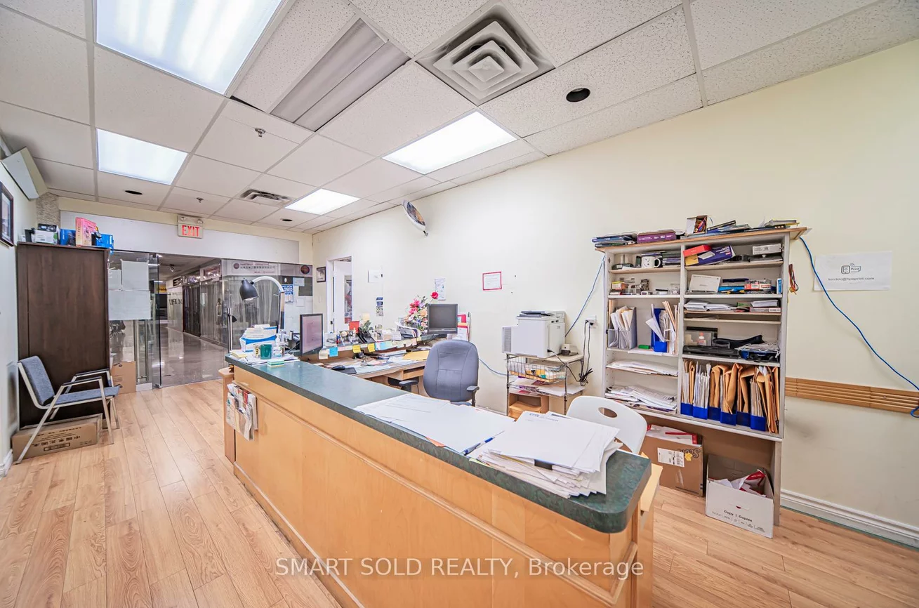 222, Spadina, Kensington-Chinatown, Toronto