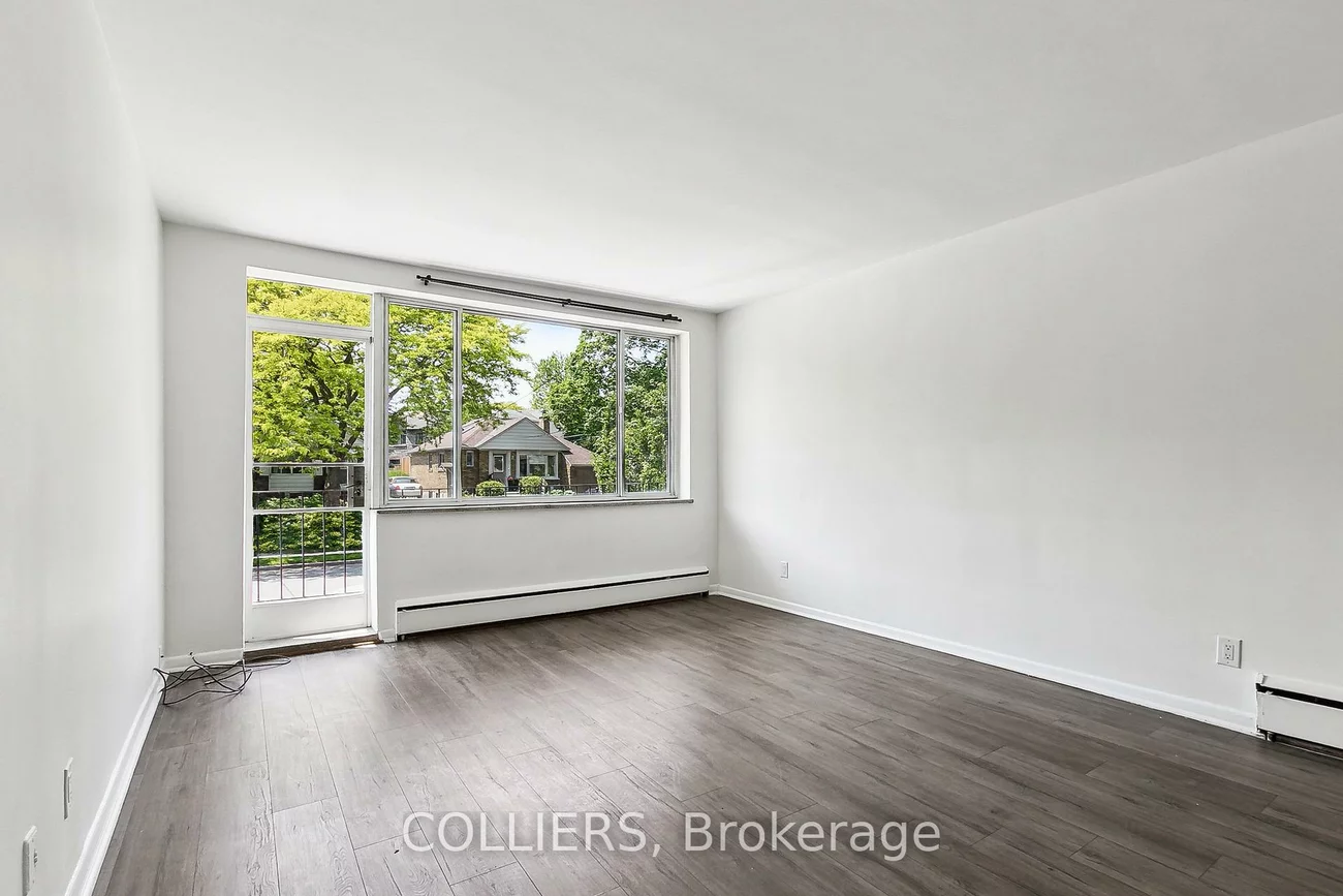 18, Kenrae, Leaside, Toronto