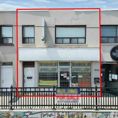 3016, Bathurst, Englemount-Lawrence, Toronto
