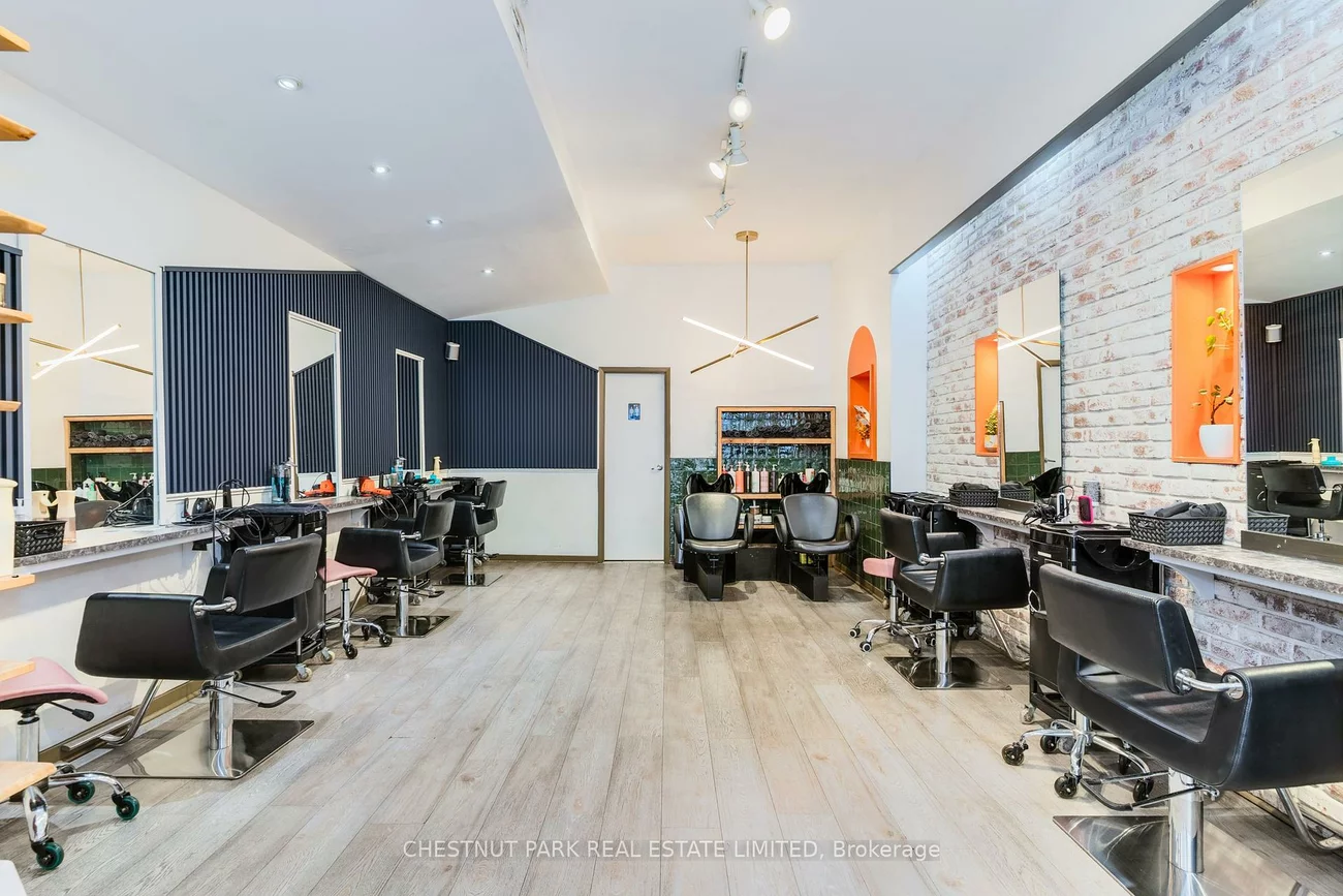 200, Ossington, Trinity-Bellwoods, Toronto