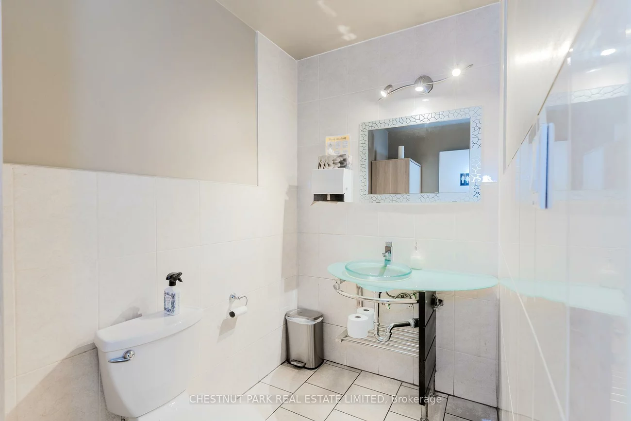 200, Ossington, Trinity-Bellwoods, Toronto