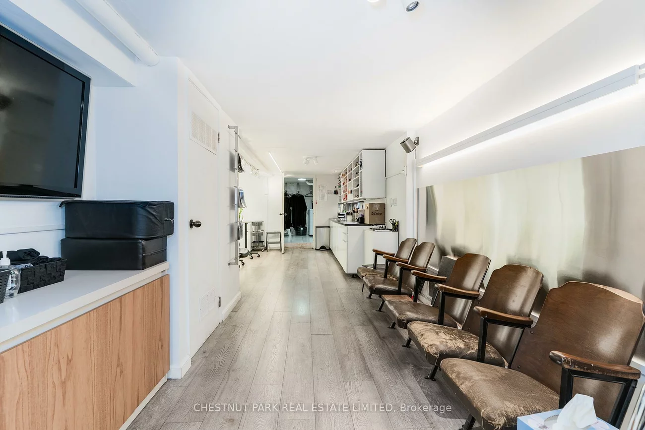 200, Ossington, Trinity-Bellwoods, Toronto