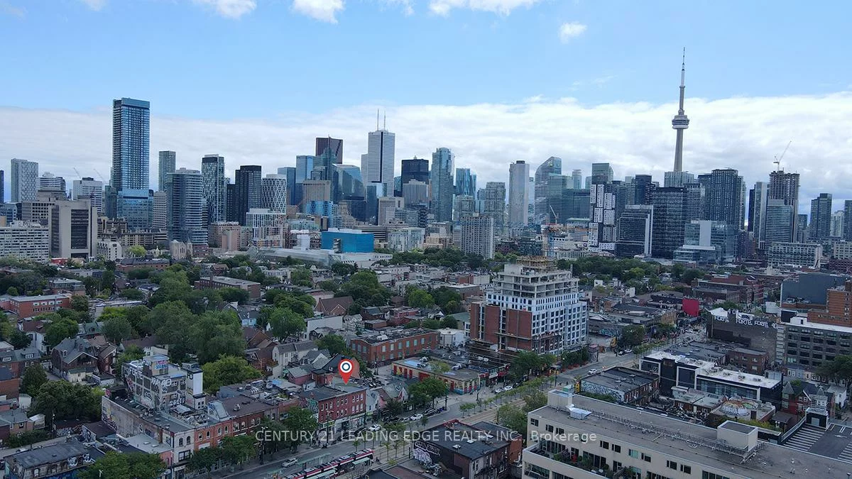 349, Spadina, Kensington-Chinatown, Toronto