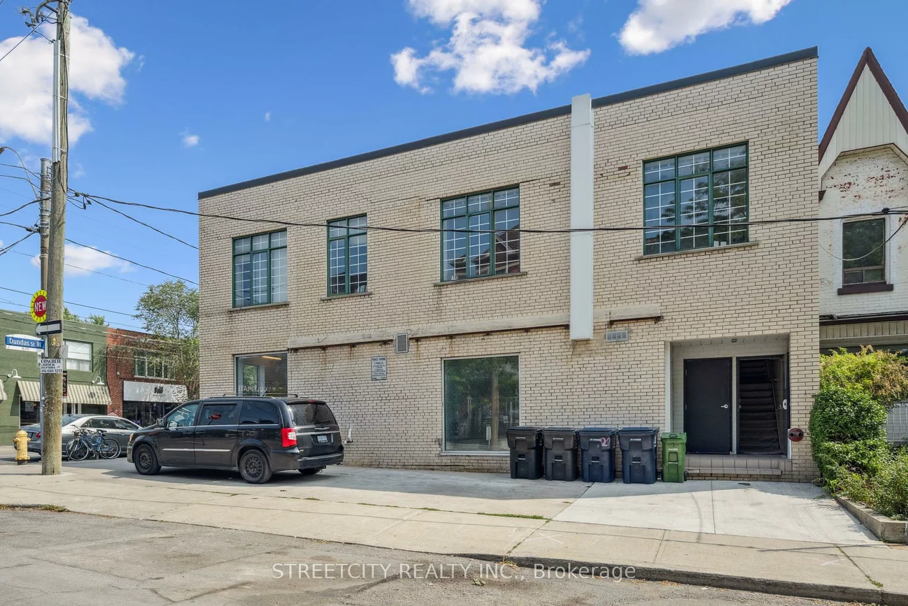 837, Dundas, Trinity-Bellwoods, Toronto