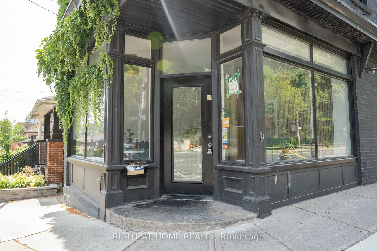 440, Christie, Wychwood, Toronto