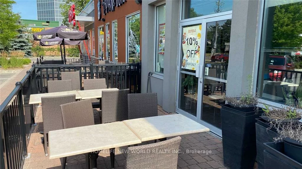 865, York Mills, Banbury-Don Mills, Toronto