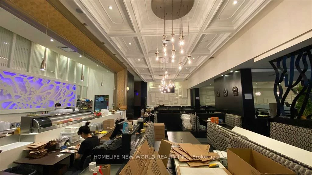 865, York Mills, Banbury-Don Mills, Toronto
