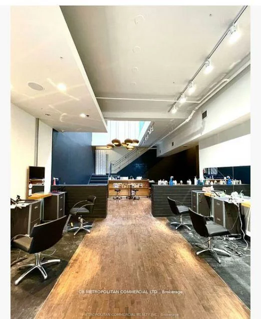 269, Queen, Waterfront Communities C1, Toronto