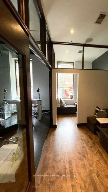 269, Queen, Waterfront Communities C1, Toronto