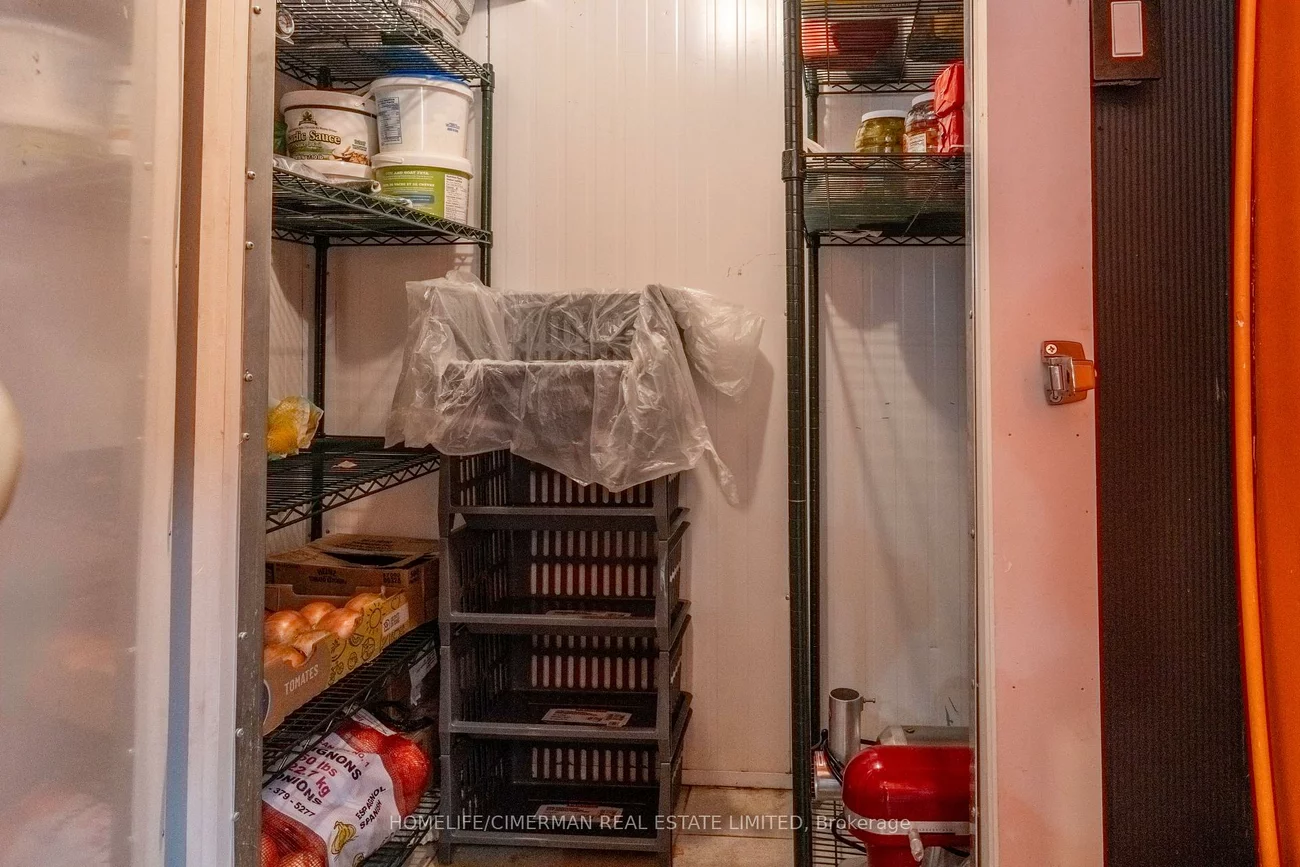 8, Kingsdale, Willowdale East, Toronto