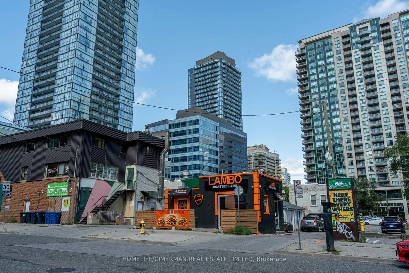 8, Kingsdale, Willowdale East, Toronto