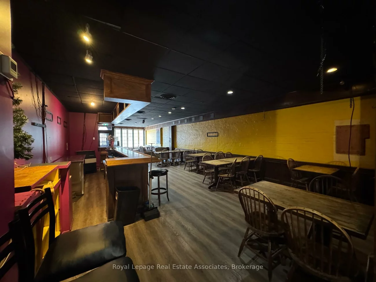 286, Eglinton, Yonge-Eglinton, Toronto