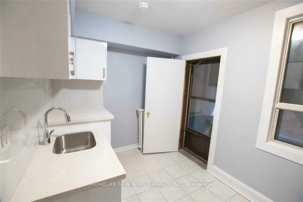 1104, College, Dufferin Grove, Toronto