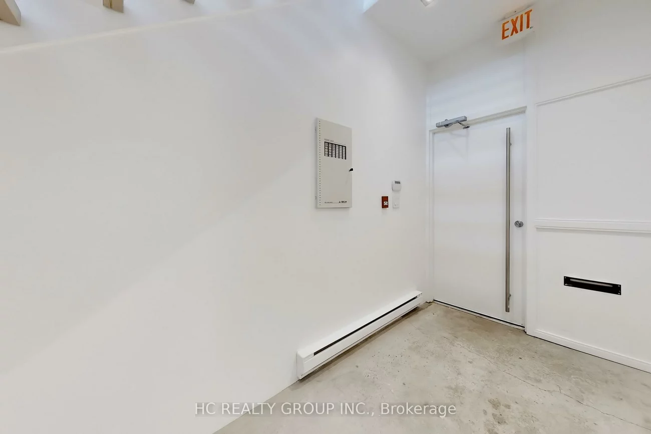 899, Dundas, Trinity-Bellwoods, Toronto