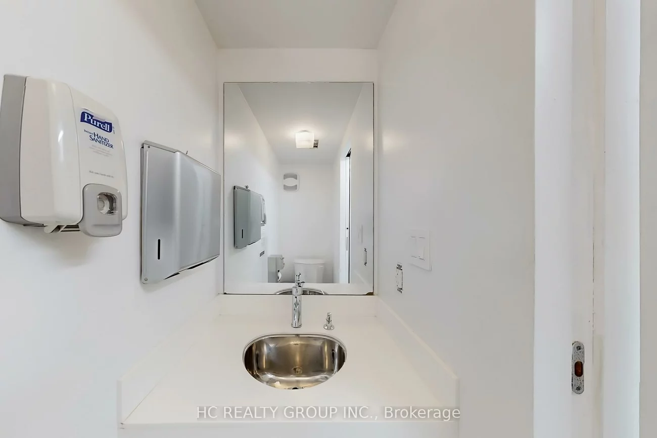 899, Dundas, Trinity-Bellwoods, Toronto