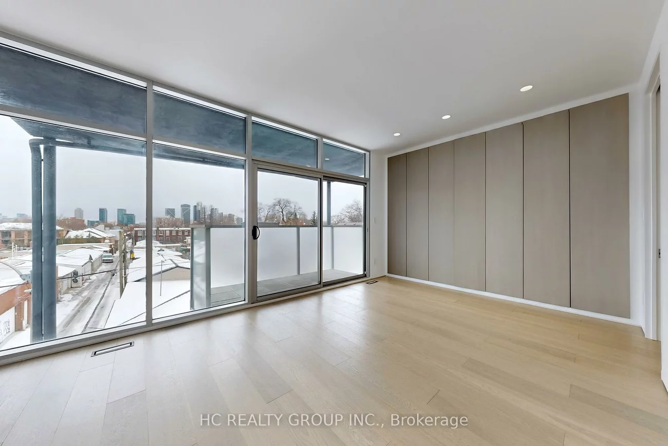 899, Dundas, Trinity-Bellwoods, Toronto