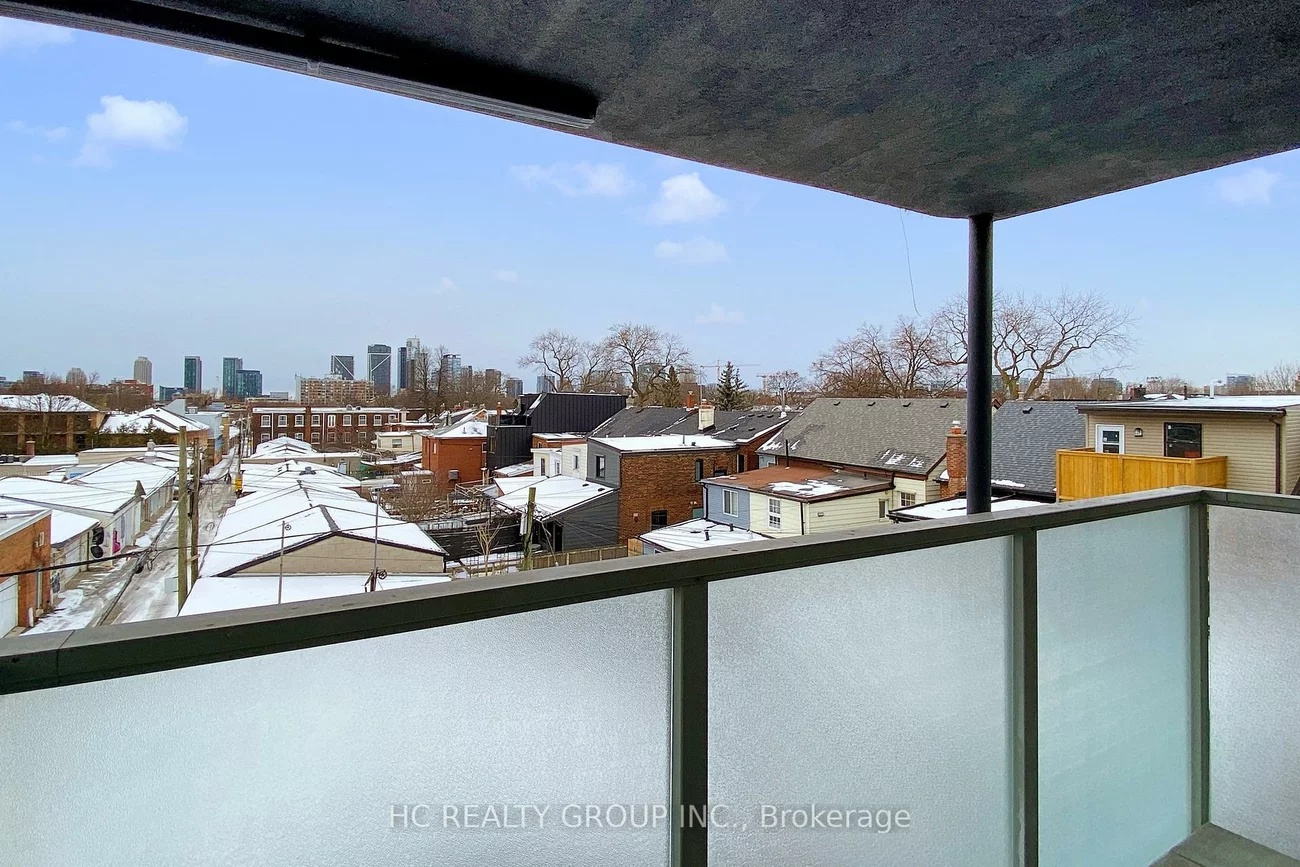 899, Dundas, Trinity-Bellwoods, Toronto